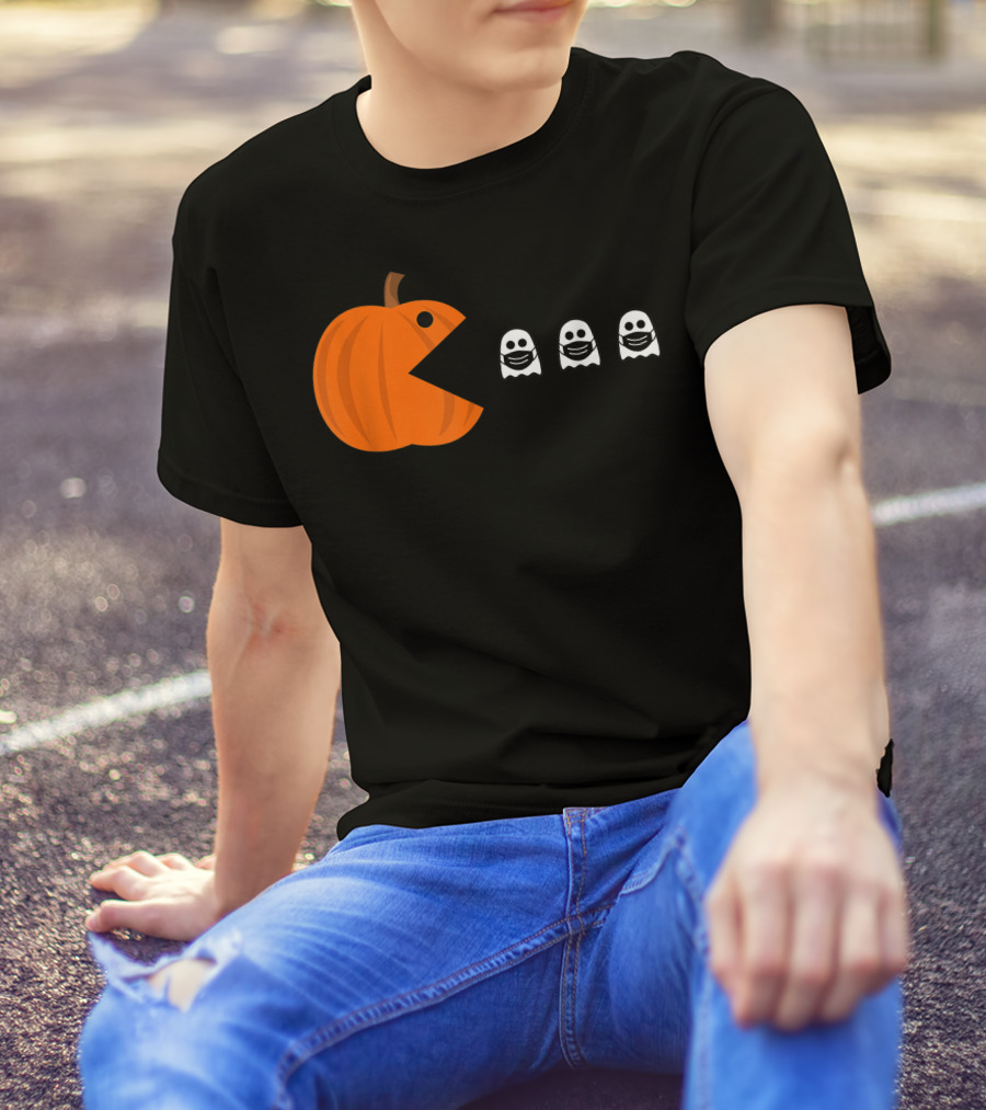 Pac-Man Pumpkin Eating Ghosts Funny Halloween Men's T-Shirt