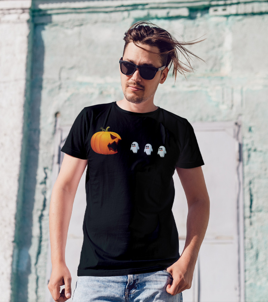 Halloween Jackolantern Chasing Ghosts Pumpkin Ghost Hunter T-Shirt