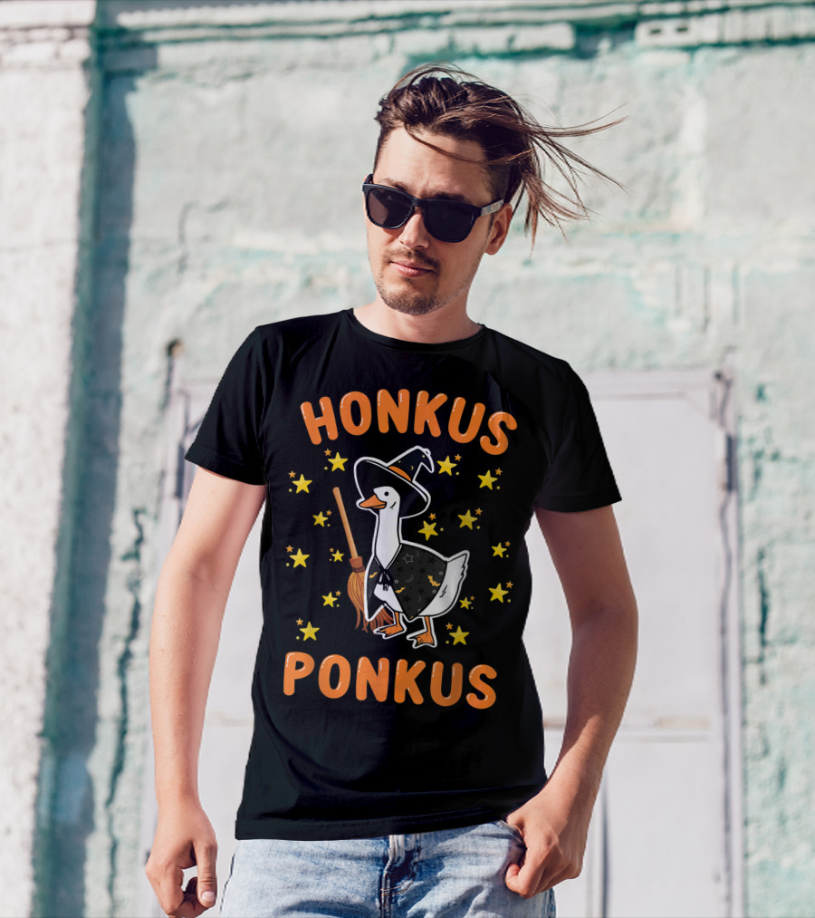 Honkus Ponkus Witch Goose Halloween Magic Stars Broom T-Shirt