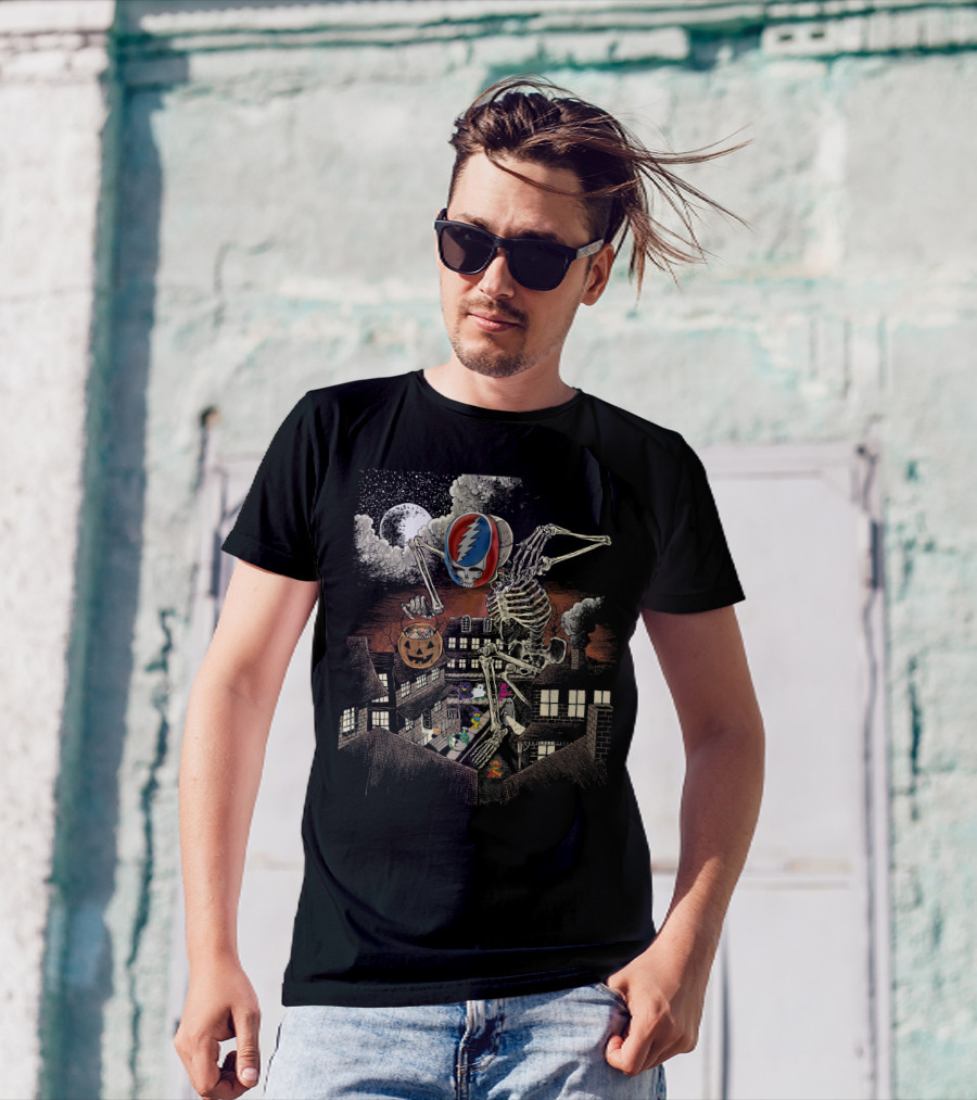 Grateful Dead Halloween Skeleton With Pumpkin And Dancing Bears Under Full Moon T-Shirt