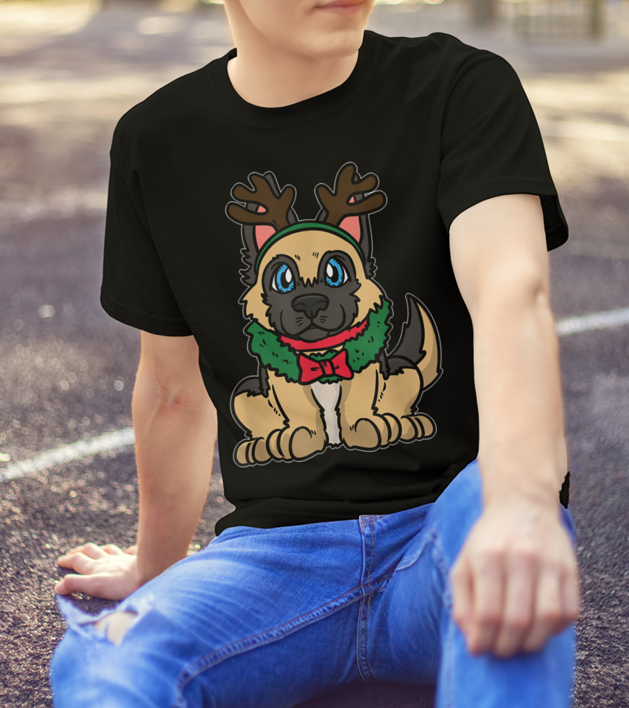 Cute Festive German Shepherd Puppy With Reindeer Antlers And Christmas Wreath T-Shirt