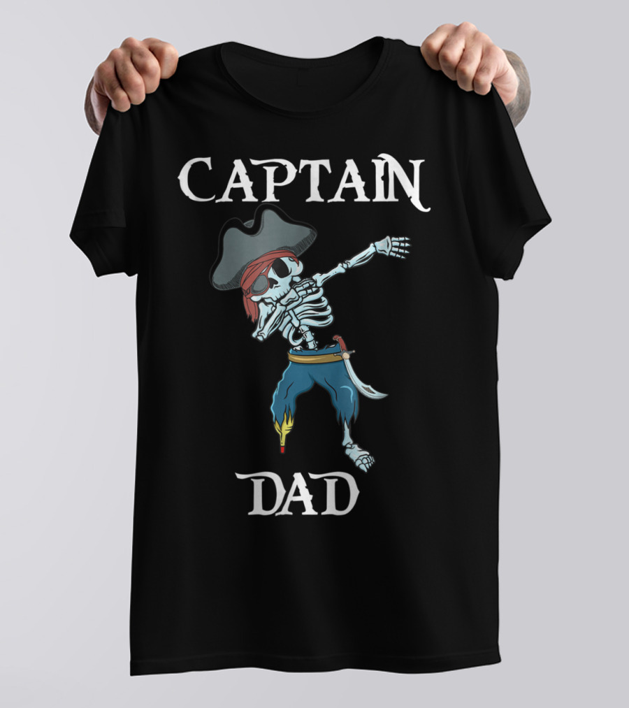 Captain Dad Pirate Skeleton Dabbing Halloween Costume T-Shirt