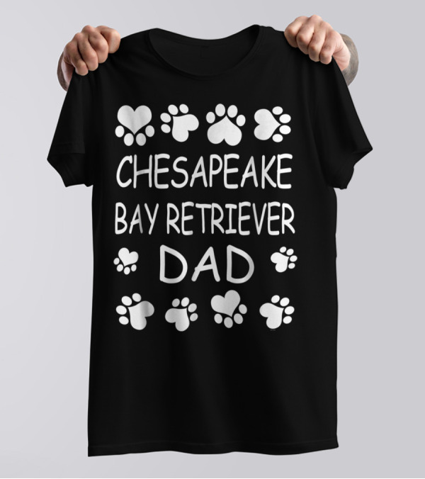 Chesapeake Bay Retriever Dad Paw Print Love T-Shirt