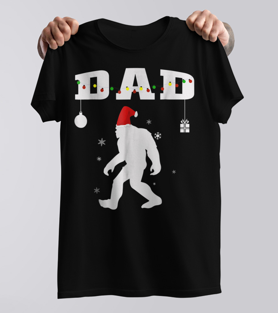 Dad Bigfoot Santa Christmas Family T-Shirt