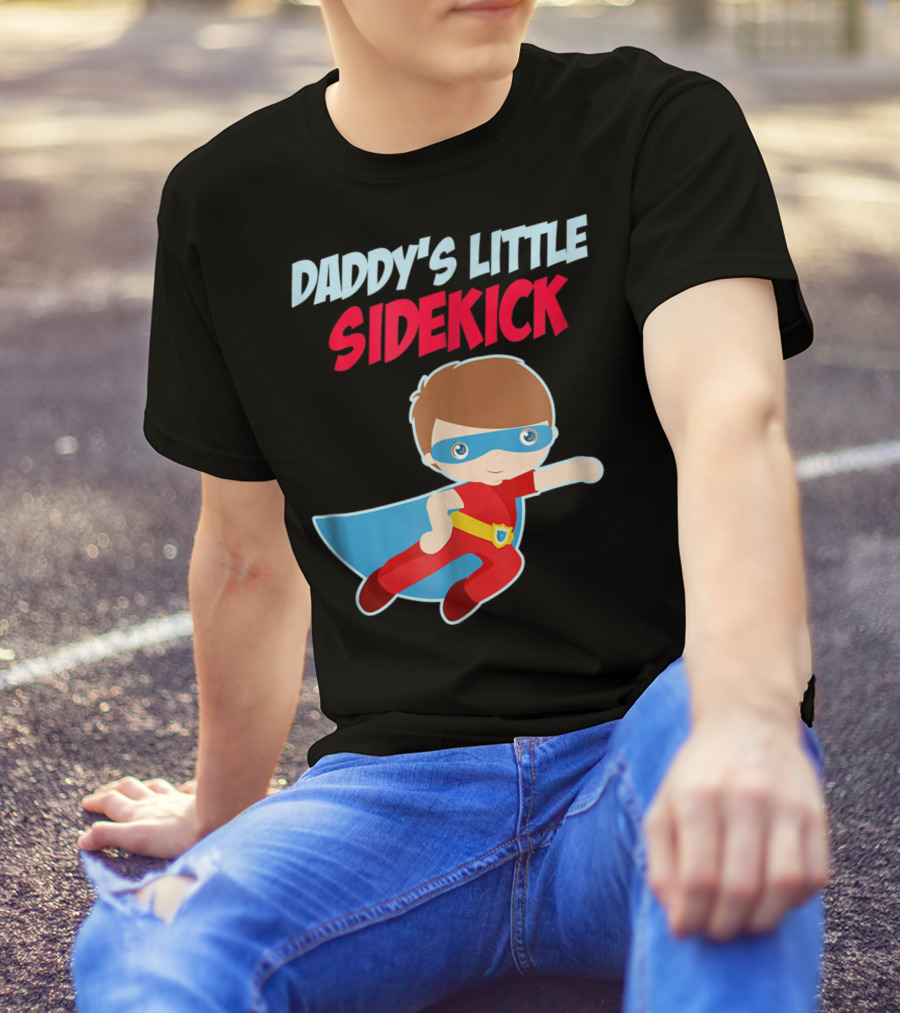 DADDYS LITTLE SIDEKICK Boys Cute Kid Dad Superhero Cape T-Shirt