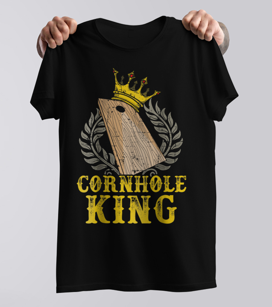 Cornhole King Bean Bag Game Summer Dad Papa18 Crown Laurel Wreath T-Shirt
