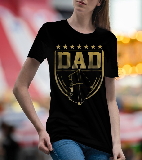 Archery Dad Shield Bow Stars Golden Medal T-Shirt