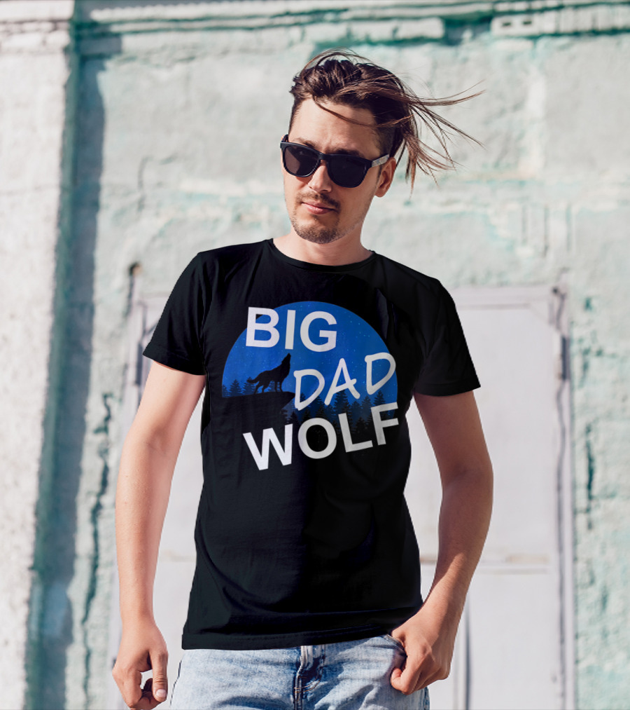 Big Dad Wolf Howling At The Moon 69 T-Shirt