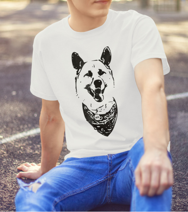 Akita Inu Dog Mom Or Dad Bandana T-Shirt