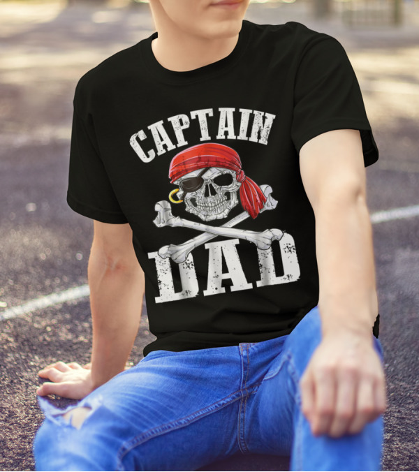 Captain Dad Skull Crossbones Red Bandana Pirate Image T-Shirt