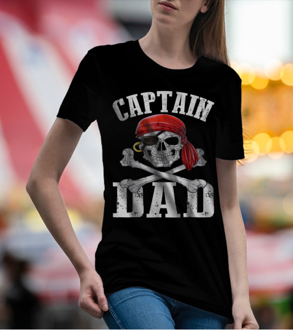 Captain Dad Skull Crossbones Red Bandana Pirate Image T-Shirt