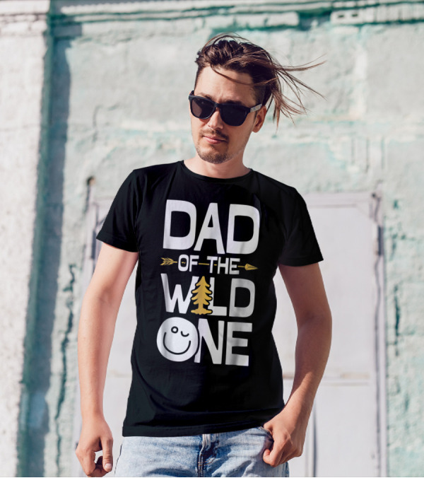 Dad Of The Wild One Arrow Tree Smile Face T-Shirt