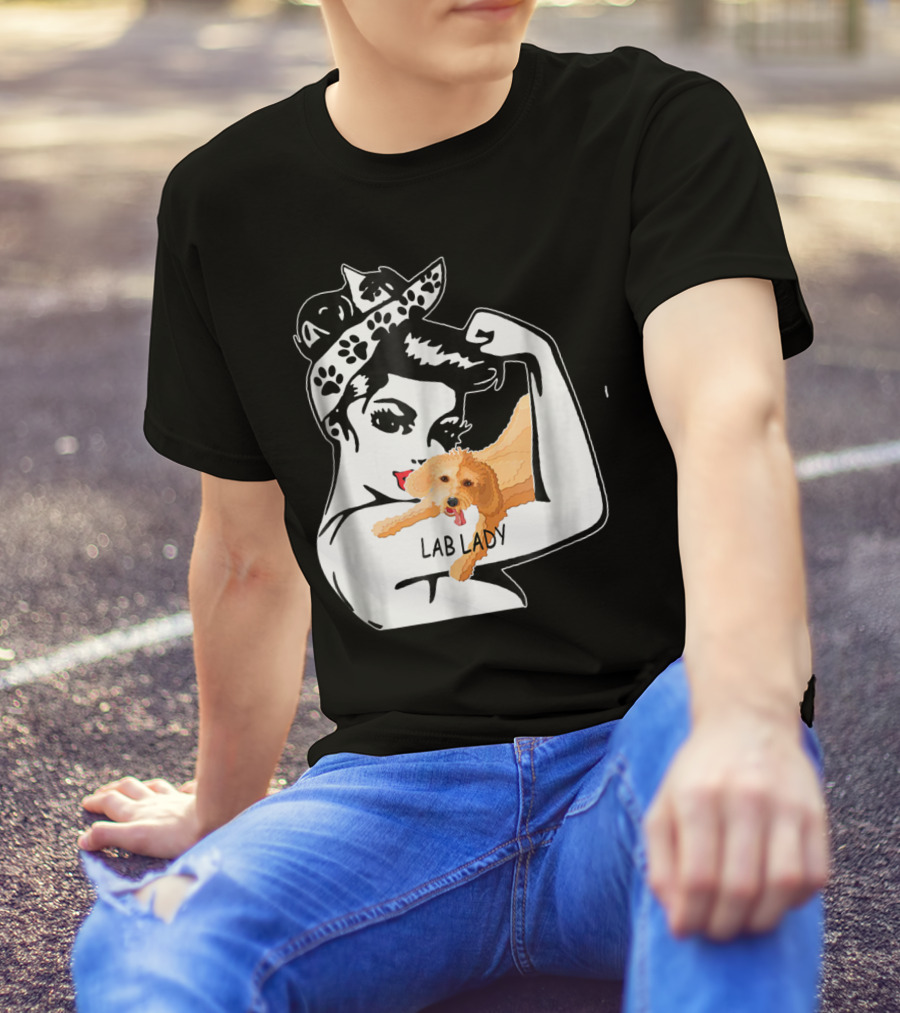 Labrador Retriever Lady Funny Mom Birthday Lab Lady T-Shirt