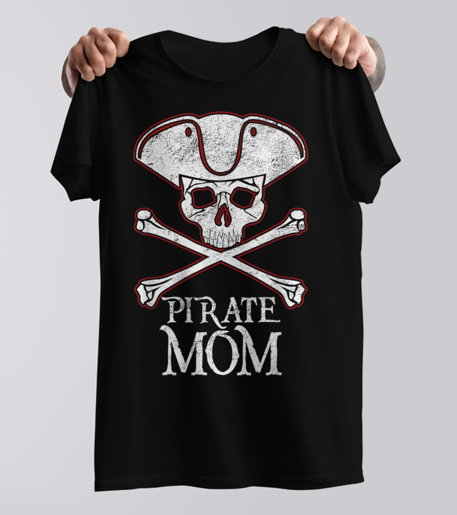 PIRATE MOM Skull Crossbones Halloween Captain T-Shirt