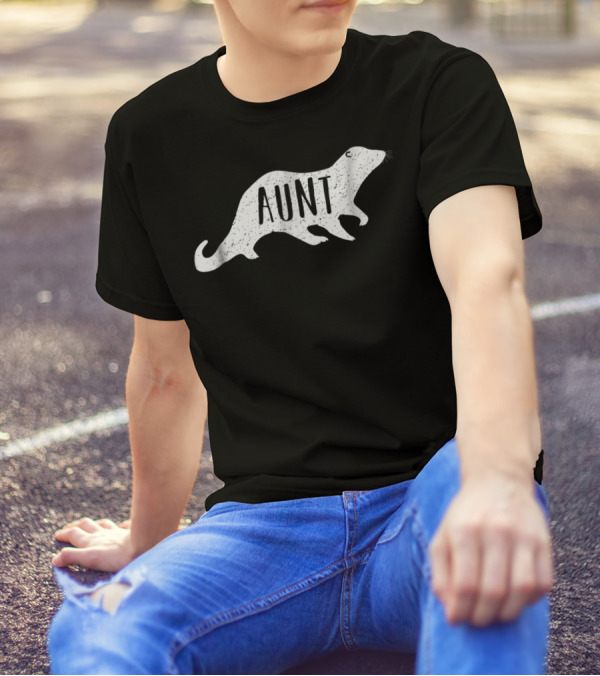 Vintage Otter Aunt T-Shirt
