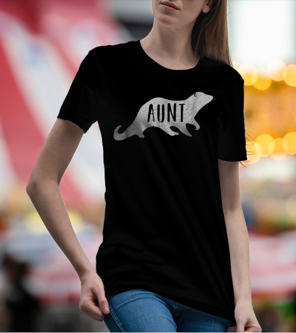 Vintage Otter Aunt T-Shirt