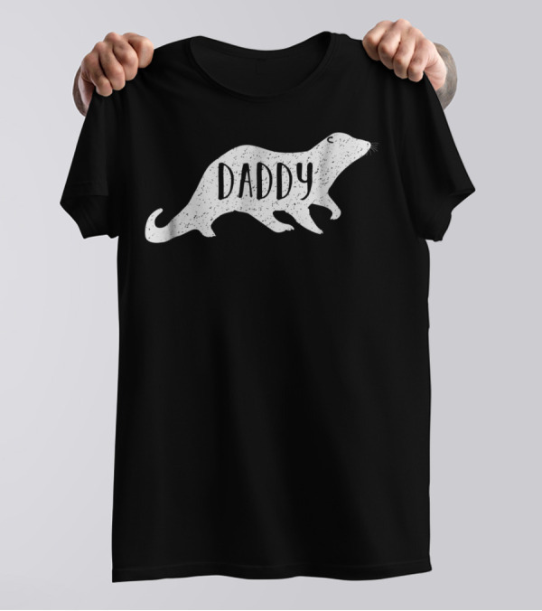 Vintage Daddy Otter Mom Tees26 T-Shirt