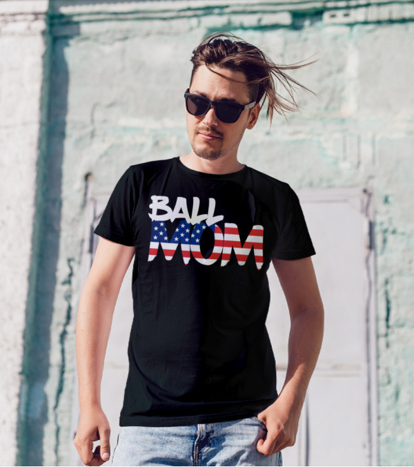 Ball Mom American Flag 4th Of July Loving Momma72 T-Shirt
