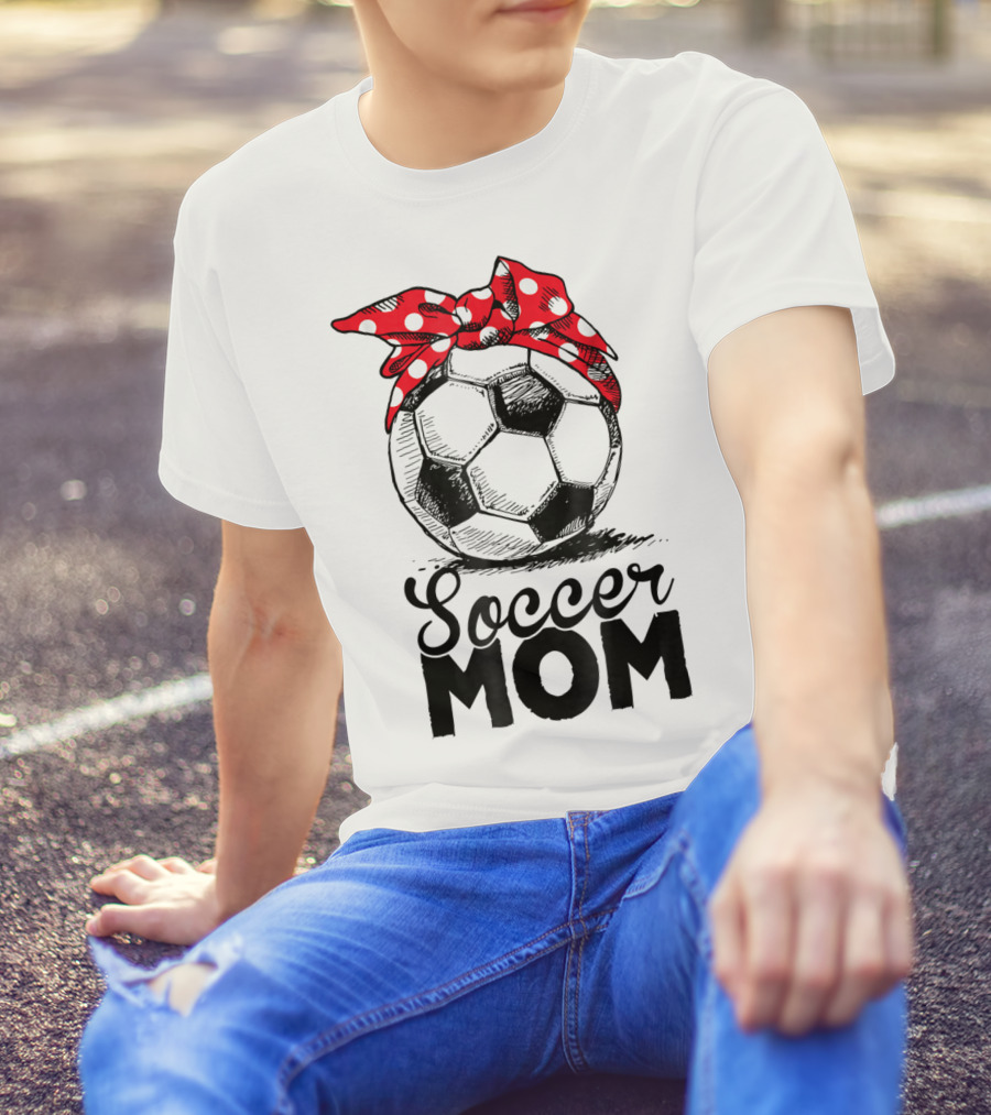 Funny Soccer Mom Polka Dot Bandana Vintage Soccer Fan Player17 T-Shirt