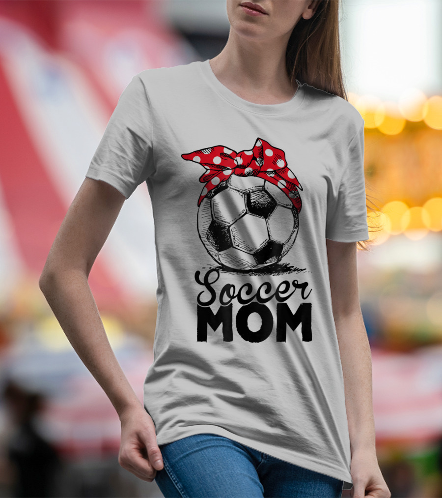 Funny Soccer Mom Polka Dot Bandana Vintage Soccer Fan Player17 T-Shirt