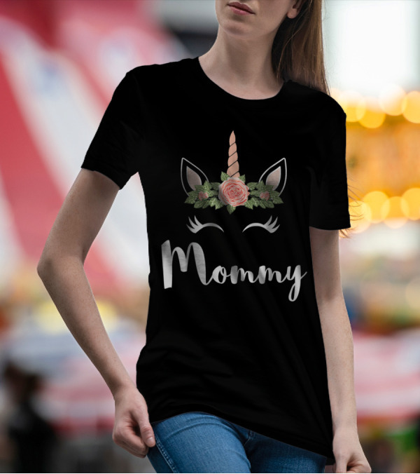 Mommy Cute Unicorn Face Mommy Flower Crown T-Shirt