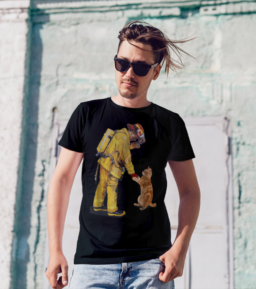 Cats Shaking Hands With Firefighter Mom T-Shirt