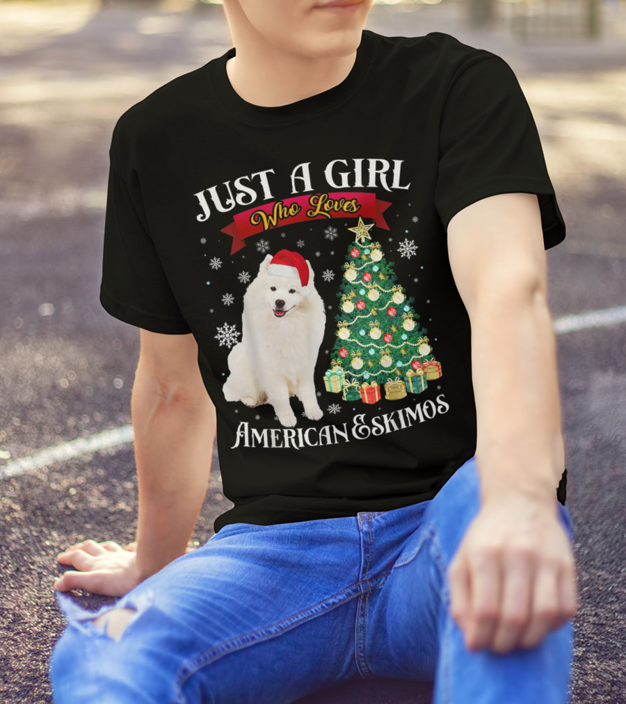 Just A Girl Who Loves American Eskimos Santa Hat Christmas Tree T-Shirt