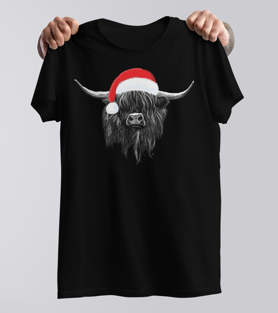 Scottish Highland Cow Santa Hat Christmas Holiday Spirit T-Shirt