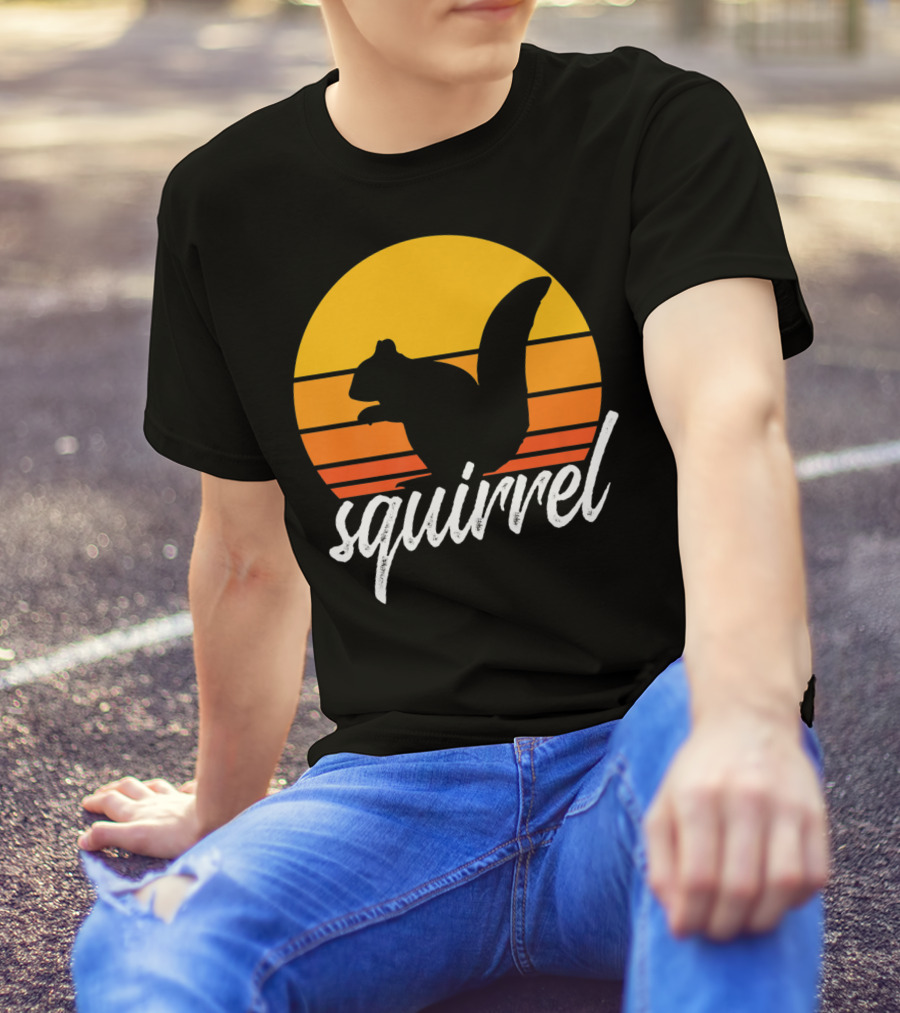 Squirrel Retro Sunset Silhouette Animal Lover Vintage T-Shirt