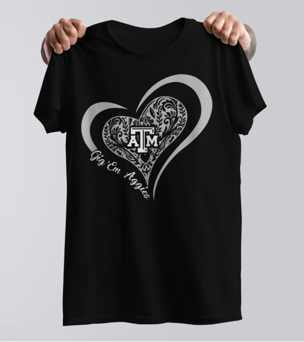 Gig 'Em Aggies Texas A&M Patterned Heart Graduation T-Shirt