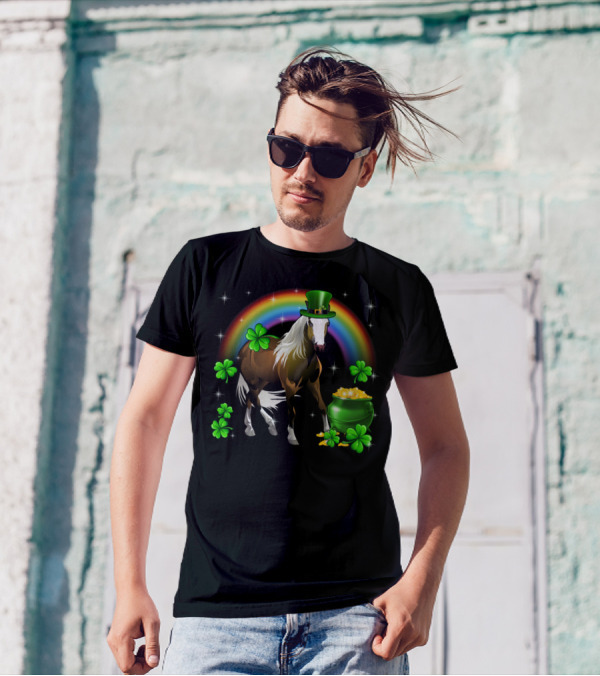 Lucky St Patricks Day Horse With Shamrocks And Rainbow T-Shirt