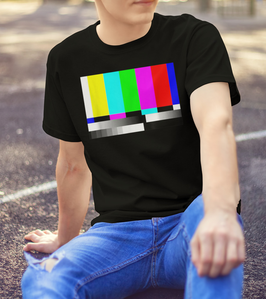 80's Vintage TV Static Color Bar Error T-Shirt