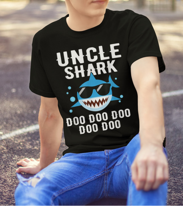 Uncle Shark Doo Doo Doo Funny Cute Family Sunglasses Cool Shark T-Shirt