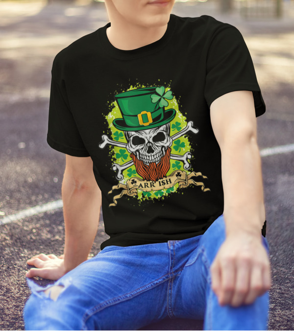 ARRish Skull With Leprechaun Hat And Shamrock Beard Pirate Crossbones T-Shirt