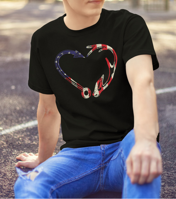 Heart Fishing American Flag Hooks Elk Deer Hunter Antler T-Shirt