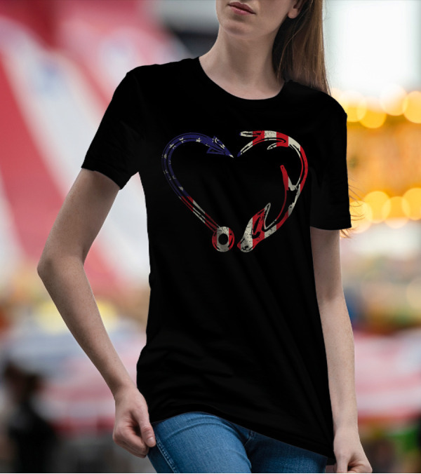 Heart Fishing American Flag Hooks Elk Deer Hunter Antler T-Shirt
