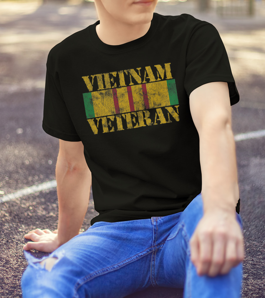 Vietnam Veteran Flag Service Ribbon Patch Distressed Textured T-Shirt