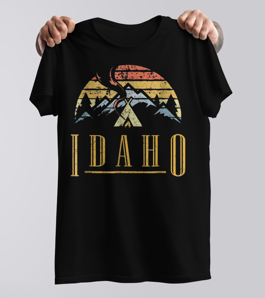 Idaho Vintage Mountains Campfire Retro Camping Scene T-Shirt