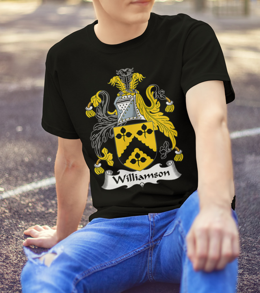 Williamson Family Crest Coat Of Arms Emblem T-Shirt