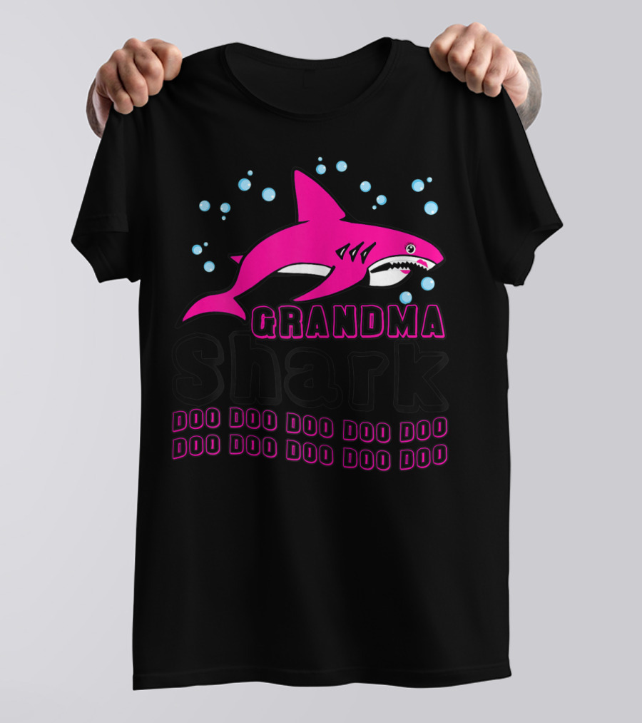 GRANDMA SHARK DOO DOO DOO DOO DOO DOO DOO DOO DOO DOO DOO DOO T-Shirt