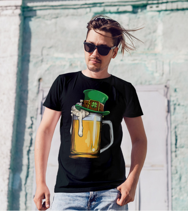 Leprechaun Hat Overflowing Beer Mug With Shamrock Foam T-Shirt