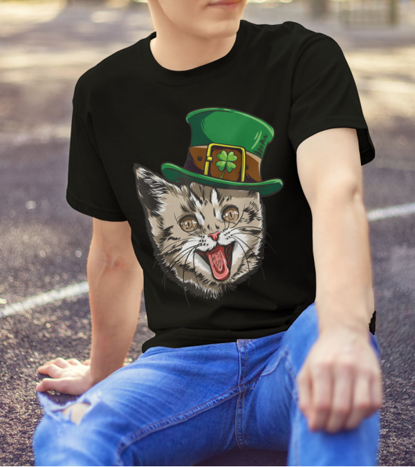 Cat Leprechaun Happy St Cattys Day Catricks Irish Kitten Charm T-Shirt