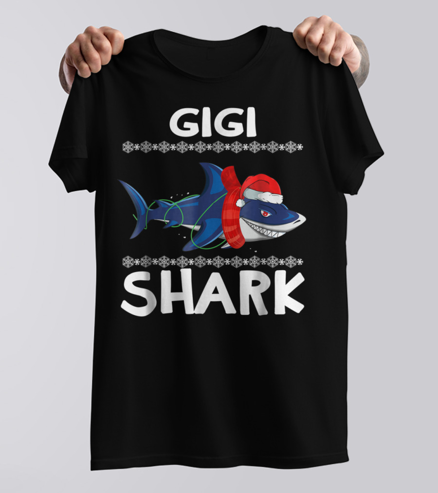 Gigi Shark Santa Hat Christmas Family Snowflakes T-Shirt