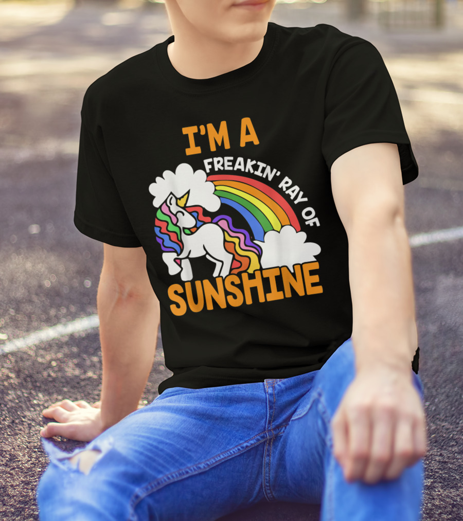 I'm A Freakin' Ray Of Sunshine Funny Rainbow Unicorn Vintage 1970's HY T-Shirt