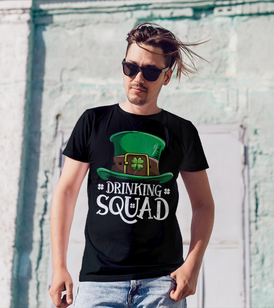 Drinking Squad Leprechaun St Patricks Day Men T-Shirt
