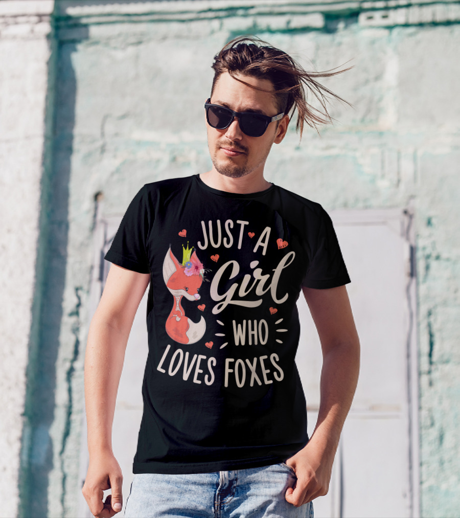 Just A Girl Who Loves Foxes Cute Fox Princess Hearts T-Shirt