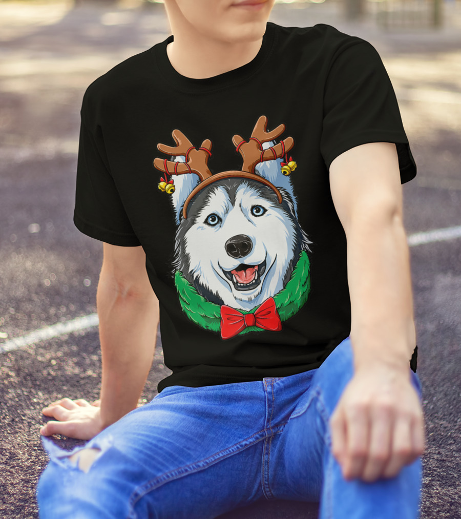 Siberian Husky With Christmas Reindeer Antlers And Festive Bow T-Shirt