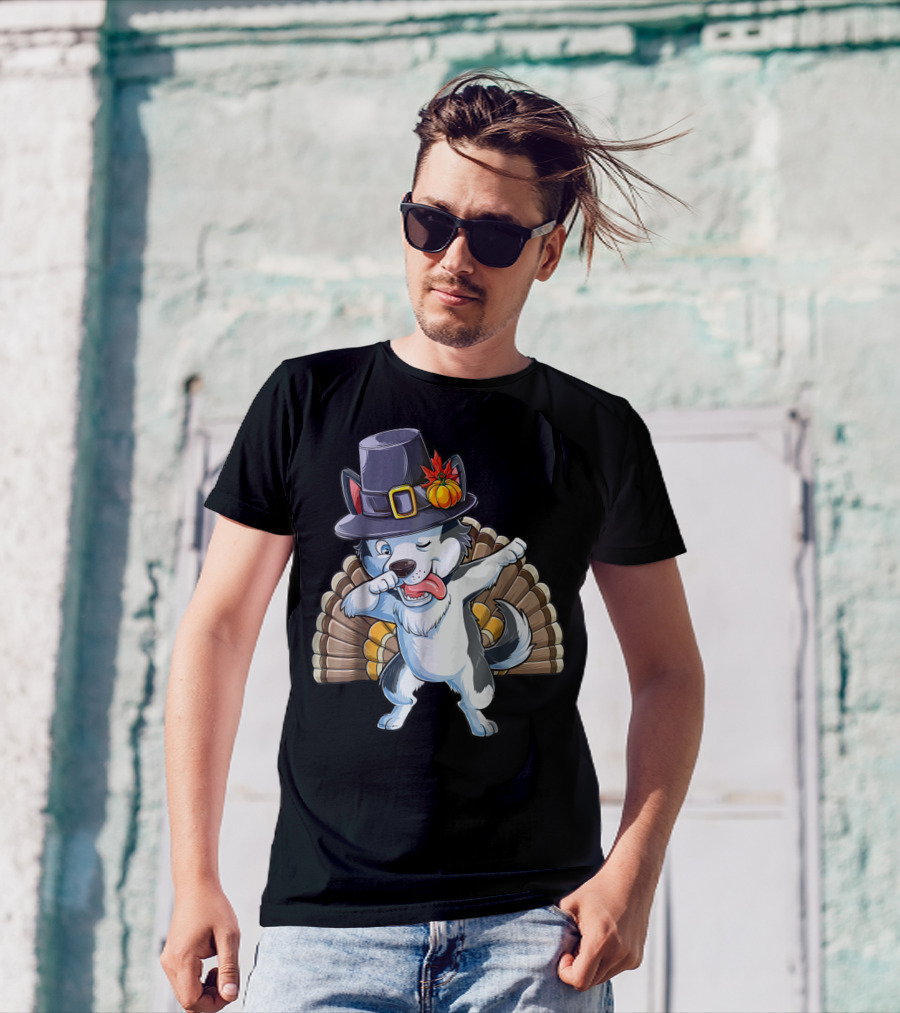 Thanksgiving Dabbing Siberian Husky In Pilgrim Hat With Turkey Feathers T-Shirt