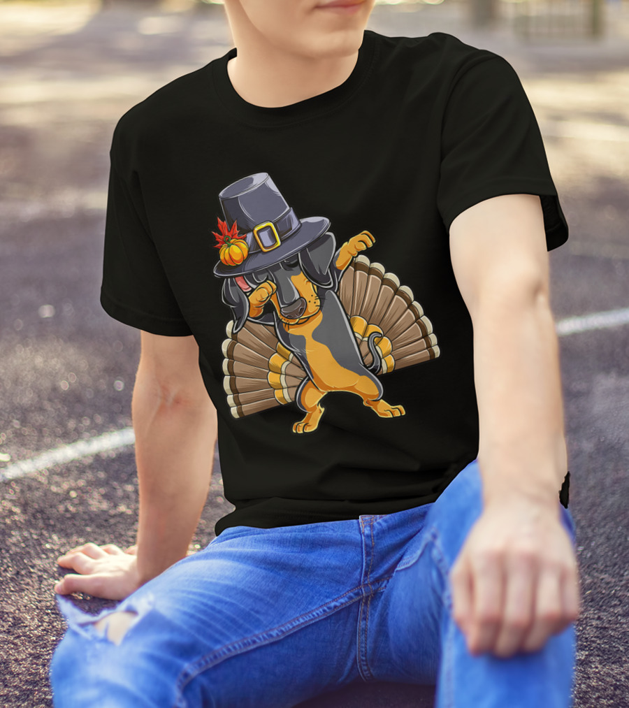 Thanksgiving Dabbing Dachshund Pilgrim Hat Turkey Tail T-Shirt
