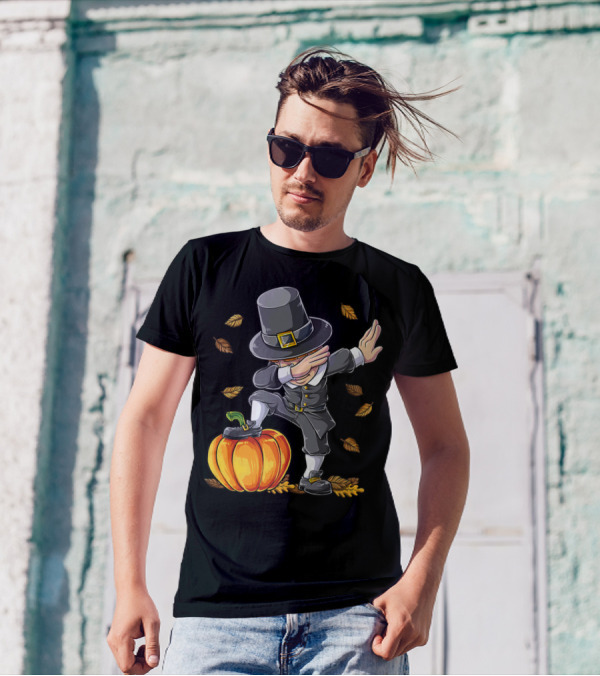 Thanksgiving Dabbing Pilgrim Boy Pumpkin Autumn Leaves T-Shirt